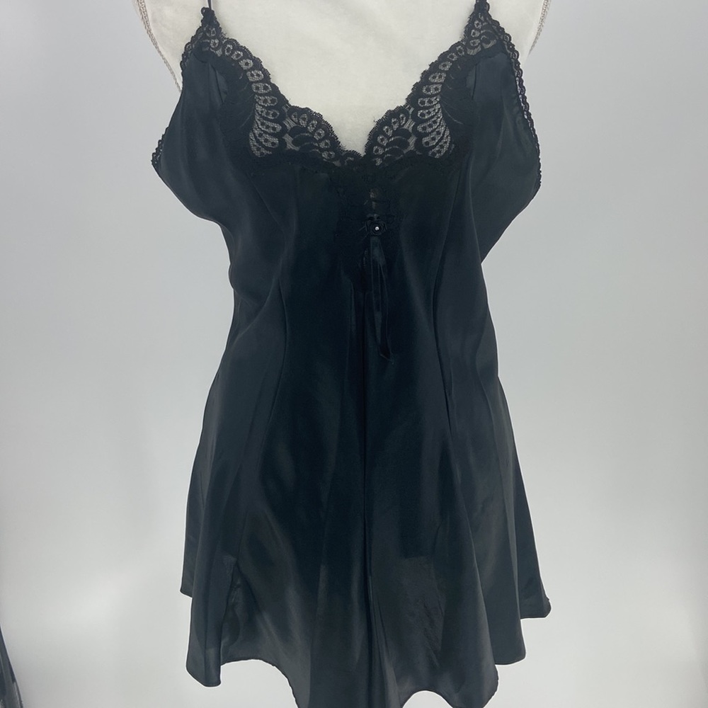 Feather bed intimates black nightie romper with lace size large